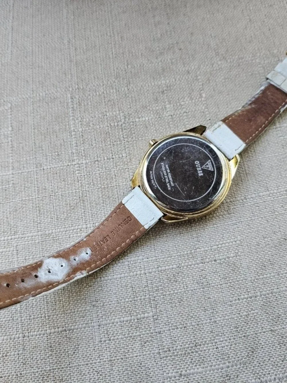 Vintage Guess Women Wristwatch Big Face Butterly Gold Tone Crystals Accent Bezel